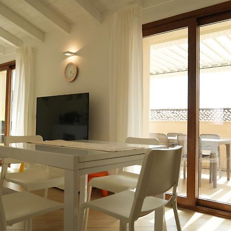Waterfront Apartment Olbia Buitenkant foto