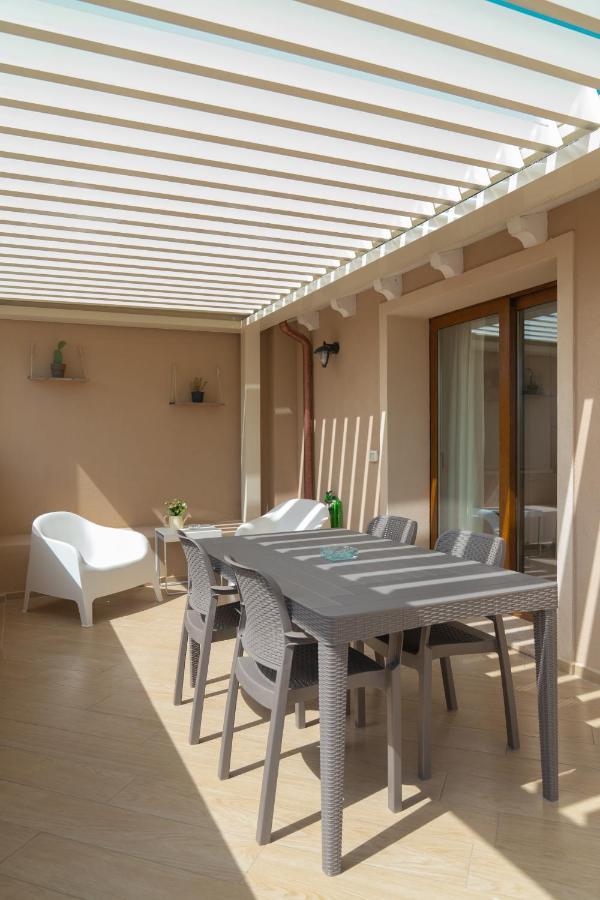Waterfront Apartment Olbia Buitenkant foto