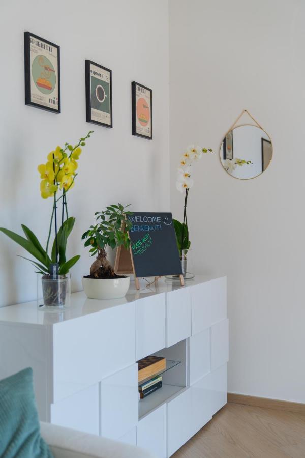 Waterfront Apartment Olbia Buitenkant foto