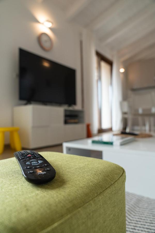 Waterfront Apartment Olbia Buitenkant foto